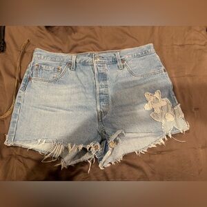 Levi’s 501 Light Blue Denim Patchwork Jean Shorts size 34